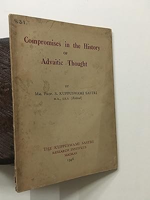 Image du vendeur pour Compromises In The History Of Advaitic Thought mis en vente par Prabhu Book Exports