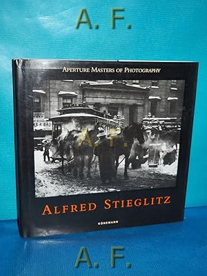 Bild des Verkufers fr Alfred Stieglitz : Aperture masters of photography. [German transl.: Ulrike Bischoff. French transl.: Jacques Bosser] zum Verkauf von Antiquarische Fundgrube e.U.