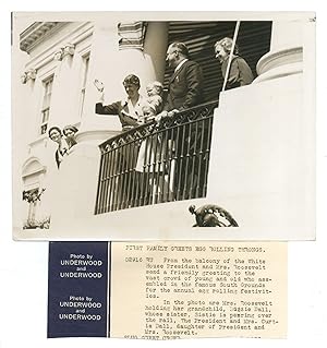 Imagen del vendedor de Wire Service Photograph of Franklin D. Roosevelt and Eleanor Roosevelt: First Family Greets Egg Rolling Throngs a la venta por Between the Covers-Rare Books, Inc. ABAA