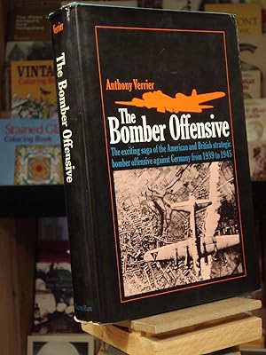 Bild des Verkufers fr The Bomber Offensive zum Verkauf von Henniker Book Farm and Gifts
