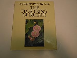 Immagine del venditore per The Flowering of Britain venduto da Empire Books