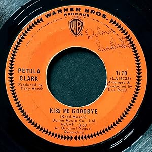 Bild des Verkufers fr Kiss Me Goodbye / I've Got Love Going For Me [7" 45 rpm Single] zum Verkauf von Kayleighbug Books, IOBA