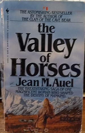 Image du vendeur pour The Valley of Horses mis en vente par The Book House, Inc.  - St. Louis