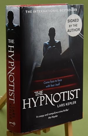 Bild des Verkufers fr The Hypnotist (Joona Linna, Book 1). First UK printing. Signed by both authors and with pseudonym zum Verkauf von Libris Books