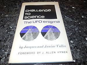 Imagen del vendedor de Challenge to Science - The UFO Enigma a la venta por Veronica's Books