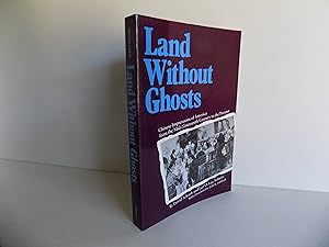 Bild des Verkufers fr Land Without Ghosts. Chinese Impressions of America from the Mid-Nineteenth Century to the Present. With 21 figures. zum Verkauf von Antiquariat Rolf Bulang