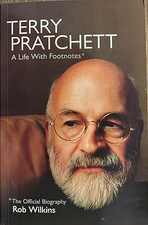 Terry Pratchett : A Life with Footnotes