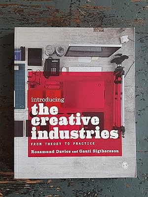 Seller image for Introducing the Creative Industries - From Theory to Practice for sale by Versandantiquariat Cornelius Lange