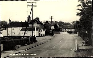 Ansichtskarte / Postkarte Danbury Essex England, High Road