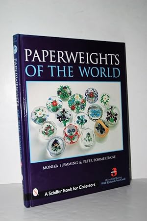 Imagen del vendedor de Paperweights of the World a la venta por Nugget Box  (PBFA)