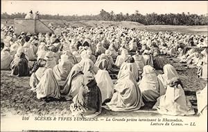Bild des Verkufers fr Ansichtskarte / Postkarte Scenes et Types Tunisiens, La Grande priere terminant le Rhamadan, Lecture du Coran zum Verkauf von akpool GmbH