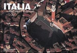 Seller image for Italia tra cielo e terra for sale by Libreria della Spada online