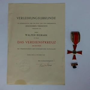 Orden und Knopfspange sowie Verleihungsurkunde vom 16. Oktober 1958, signiert vom Bundespräsident...