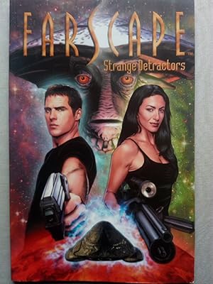 Imagen del vendedor de FARSCAPE VOL.2: STRANGE DETRACTORS (Boom Studios Paperback). Comic a la venta por Versandantiquariat Jena