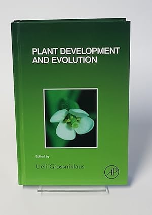 Immagine del venditore per Plant Development and Evolution - Current Topics in Developmental Biology - Volume 131 venduto da CURIO