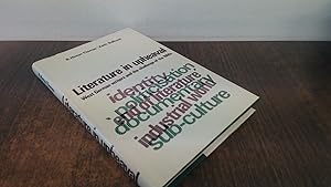 Image du vendeur pour Literature in Upheaval: West German Writers and the Challenge of the 1960s mis en vente par BoundlessBookstore