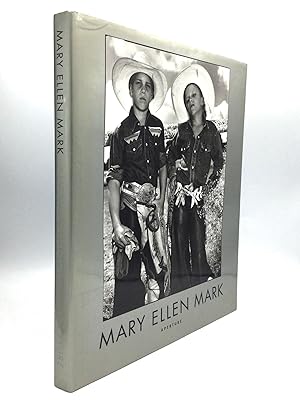 Bild des Verkufers fr MARY ELLEN MARK: American Odyssey, 1963-1999 zum Verkauf von johnson rare books & archives, ABAA