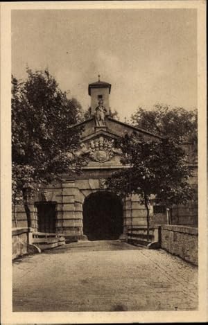 Bild des Verkufers fr Ansichtskarte / Postkarte Wrzburg am Main Unterfranken, Festung Marienberg, Neutor, Auenseite zum Verkauf von akpool GmbH