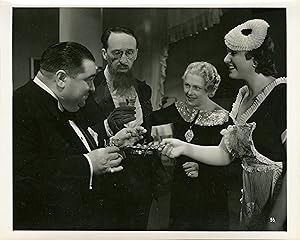 "SACRÉ LÉONCE"  Réalisé par CHRISTIAN-JAQUE en 1935 d'après la pièce de Pierre WOLFF  avec de gau...