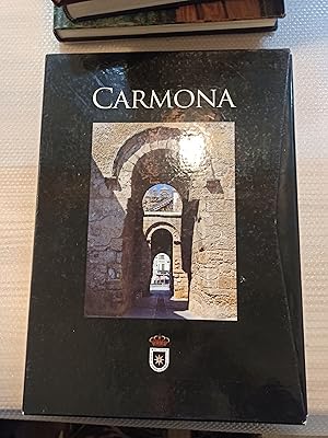 Seller image for Carmona for sale by Librera La Esconda