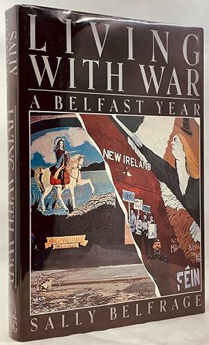 Immagine del venditore per Living with War: A Belfast Year venduto da Zach the Ripper Books