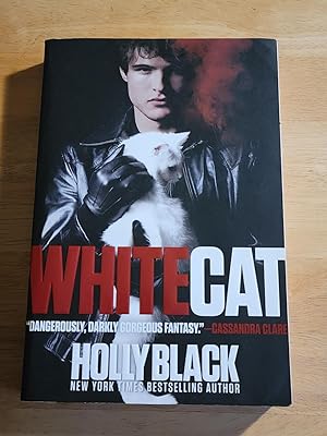 Image du vendeur pour White Cat (Curse Workers, Book 1) mis en vente par Cross Genre Books