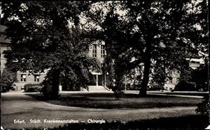 Bild des Verkufers fr Ansichtskarte / Postkarte Erfurt in Thringen, Stdtische Krankenanstalten, Chirurgie, Auenansicht zum Verkauf von akpool GmbH