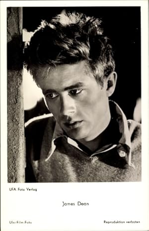 Immagine del venditore per Ansichtskarte / Postkarte Schauspieler James Dean, Portrait, UFA Film venduto da akpool GmbH