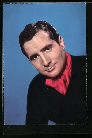Bild des Verkufers fr Ansichtskarte Musiker Freddy Quinn mit rotem Schal zum Verkauf von Bartko-Reher