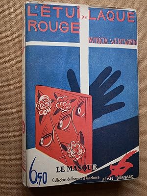 L' Etui de Laque Rouge