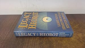 Immagine del venditore per The Legacy Of Heorot venduto da BoundlessBookstore