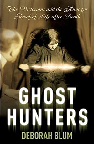 Imagen del vendedor de Ghost Hunters [Soft Cover ] a la venta por booksXpress