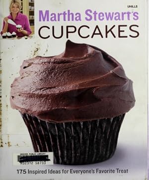 Seller image for Martha Stewart's Cupcakes: 175 Inspired Ideas for Everyone's Favorite Treat: A Baking Book for sale by Giant Giant
