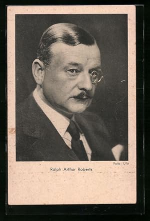 Image du vendeur pour Ansichtskarte Schauspieler Ralph Arthur Roberts mit einem Monokel im Anzug mis en vente par Bartko-Reher