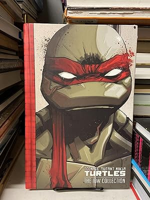 Imagen del vendedor de Teenage Mutant Ninja Turtles: The IDW Collection, Vol. 1 a la venta por Chamblin Bookmine