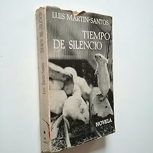Seller image for Tiempo de silencio for sale by MAUTALOS LIBRERA