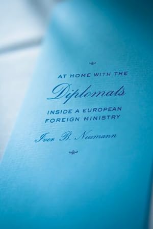 Immagine del venditore per At Home With The Diplomats : Inside a European Foreign Ministry venduto da GreatBookPrices