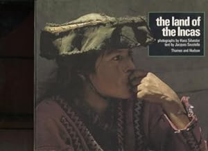 Immagine del venditore per The Land of the Incas venduto da E Ridge Fine Books