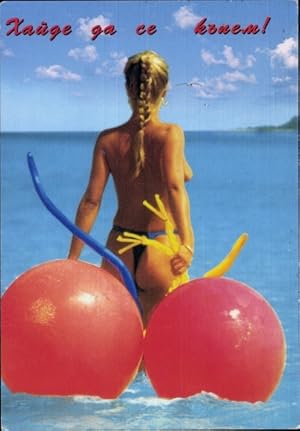 Bild des Verkufers fr Ansichtskarte / Postkarte Bulgarien, Schwarzmeerkste, barbusige Blondine im Meer, Busen, Po zum Verkauf von akpool GmbH