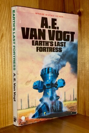 Image du vendeur pour Earth's Last Fortress (& The Three Eyes Of Evil) mis en vente par bbs