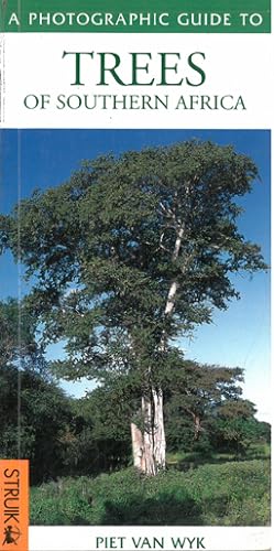 Bild des Verkufers fr A Photographic Guide to Trees of Southern Africa zum Verkauf von Eaglestones