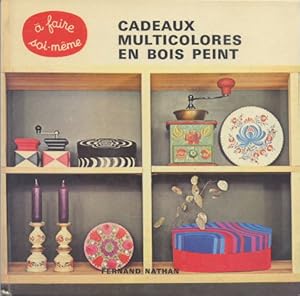 Cadeaux multicolores en bois peints