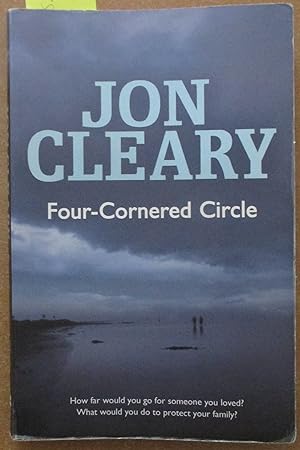 Bild des Verkufers fr Four-Cornered Circle zum Verkauf von Reading Habit
