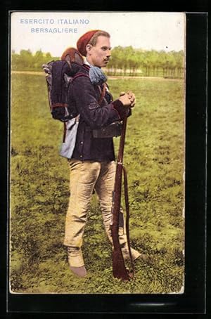 Cartolina Italienischer Soldat der Infanterie mit Gewehr