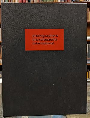 Image du vendeur pour Photographers Encyclopaedia International, CD-ROM mis en vente par Moe's Books