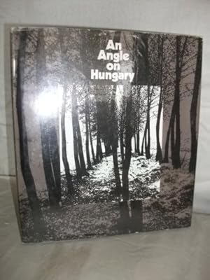 Bild des Verkufers fr An Angle on Hungary: An Album of Photographs zum Verkauf von WeBuyBooks