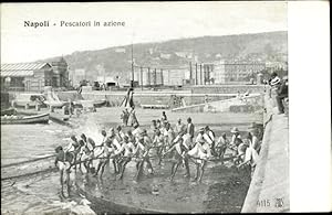 Image du vendeur pour Ansichtskarte / Postkarte Napoli Neapel Campania, Pescatori in azione mis en vente par akpool GmbH