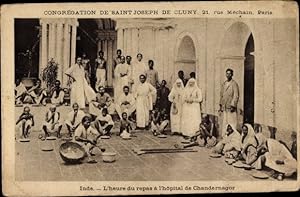 Ansichtskarte / Postkarte Inde, L'heure du repas a l'hopital de Chandernagor, Congregation de Sai...