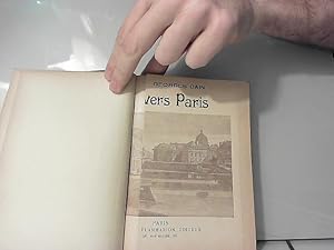 Bild des Verkufers fr A travers Paris zum Verkauf von JLG_livres anciens et modernes