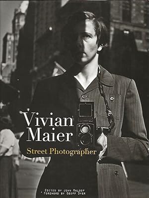 Imagen del vendedor de Vivian Maier a la venta por Badger Books